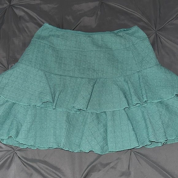 Green Skirt - Picture 2 of 4